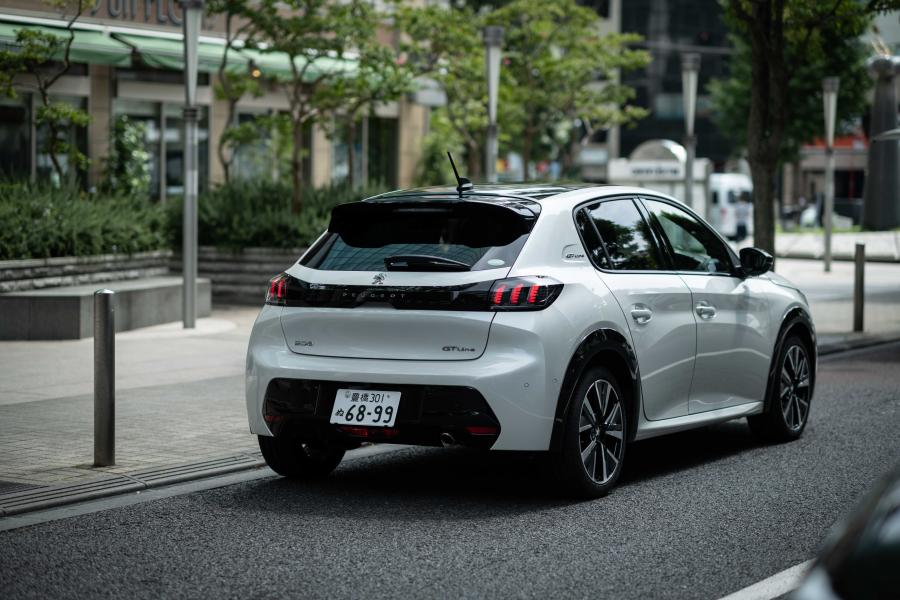  Peugeot 208 GT Line 2020 года  (JP) (фото 20 из 20)